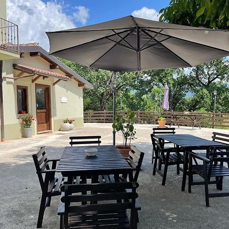B&B Fonte Vena Norcia Bagian luar foto