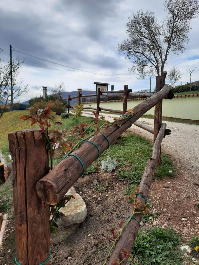 B&B Fonte Vena Norcia Bagian luar foto