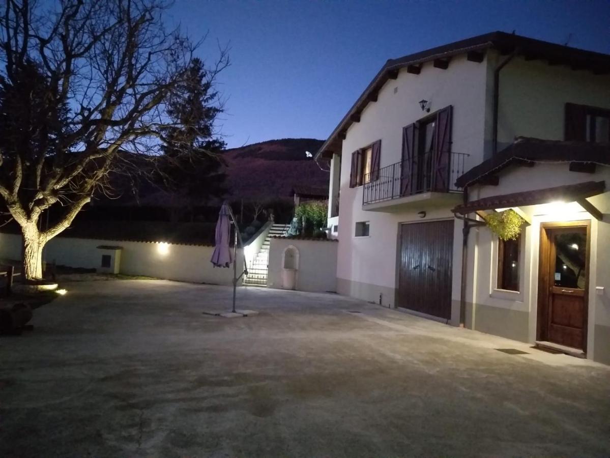 B&B Fonte Vena Norcia Bagian luar foto